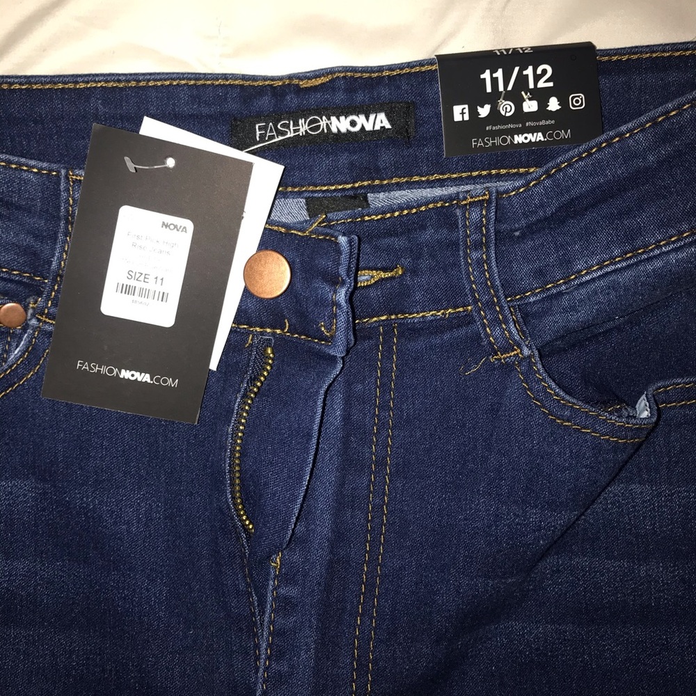 Fashion Nova | Medium Blue Wash Jeans ✨ - Picture 6 of 6